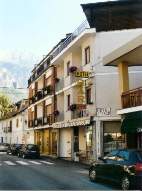 Dufour Hotel Шатийон Экстерьер фото